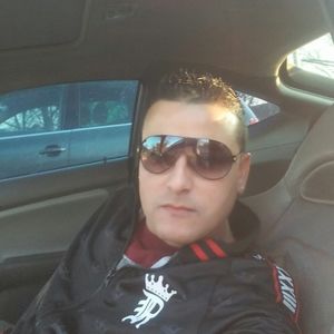 Meet your Posher, Julio